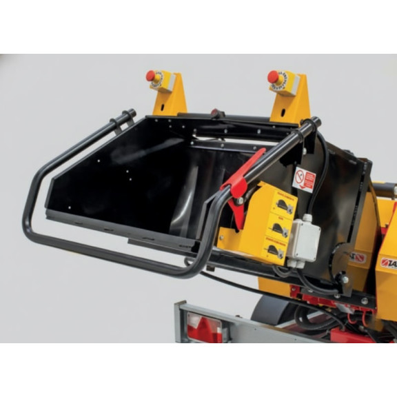 Broyeur de branche sur remorque Zanon Bio 130-C