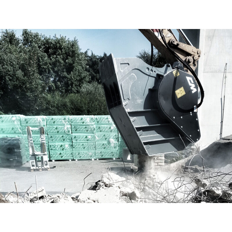 Godet concasseur CM CBF 90