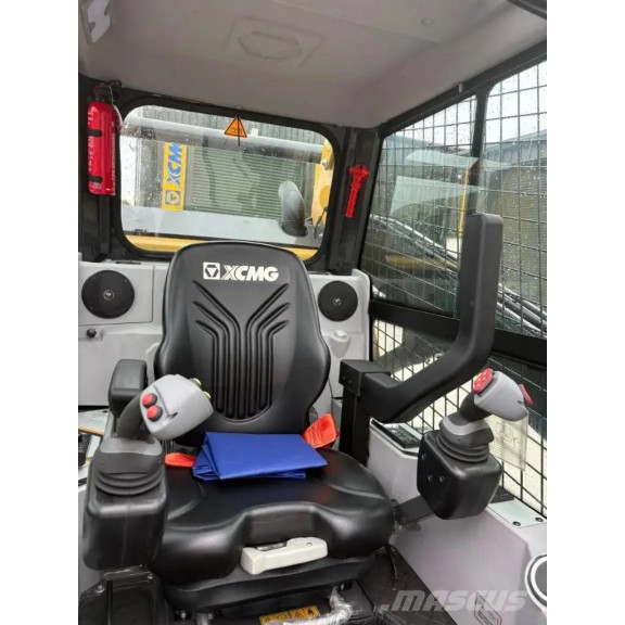 Chargeur compact XCMG XC7 TV12