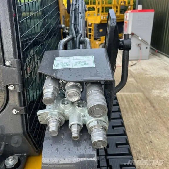 Chargeur compact XCMG XC7 TV12