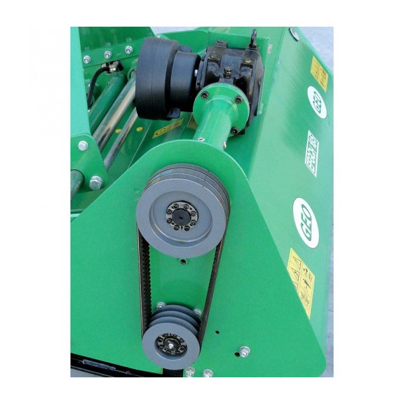 Broyeur &agrave; d&eacute;port hydraulique GEO EFGCH 165
