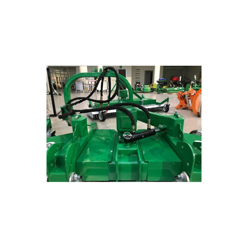 Tondeuse 3 points avec déport hydraulique GEO DM 210-3 Tondeuse 3 points avec déport hydraulique GEO DM 210-3