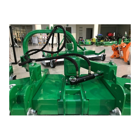 Tondeuse 3 points avec d&eacute;port hydraulique GEO DM 210-3