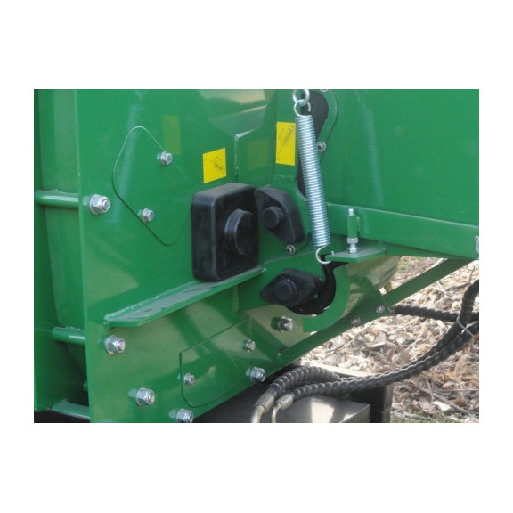 Broyeur de branche prise de force GEO ECO 17H avec ameneur hydraulique