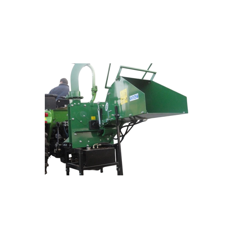 Broyeur de branche prise de force GEO ECO 17H avec ameneur hydraulique Broyeur de branche prise de force GEO ECO 17H avec ameneur hydraulique