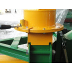 Broyeur de branche prise de force GEO ECO 17H avec ameneur hydraulique Broyeur de branche prise de force GEO ECO 17H avec ameneur hydraulique