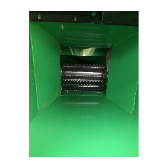 Broyeur de branche prise de force GEO ECO 21Z avec ameneur hydraulique