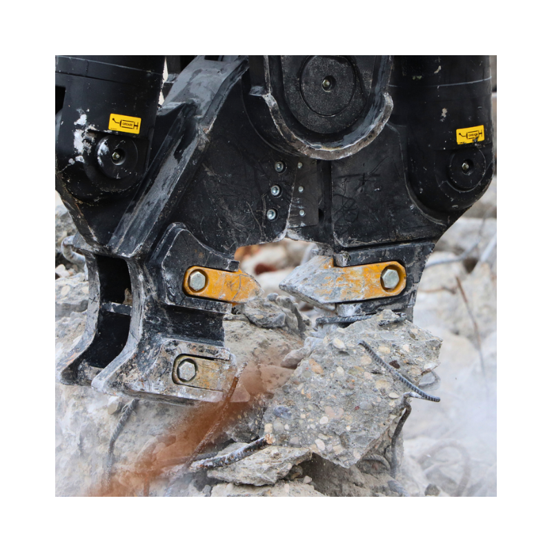 Pince croc b&eacute;ton MB-PT1650